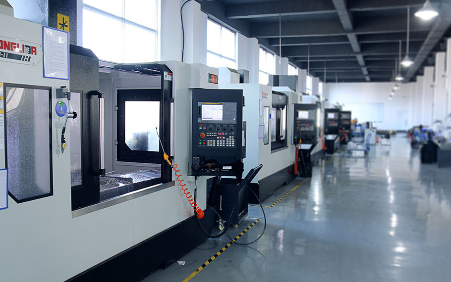 Quality Testing Lab · 防水测试舱
